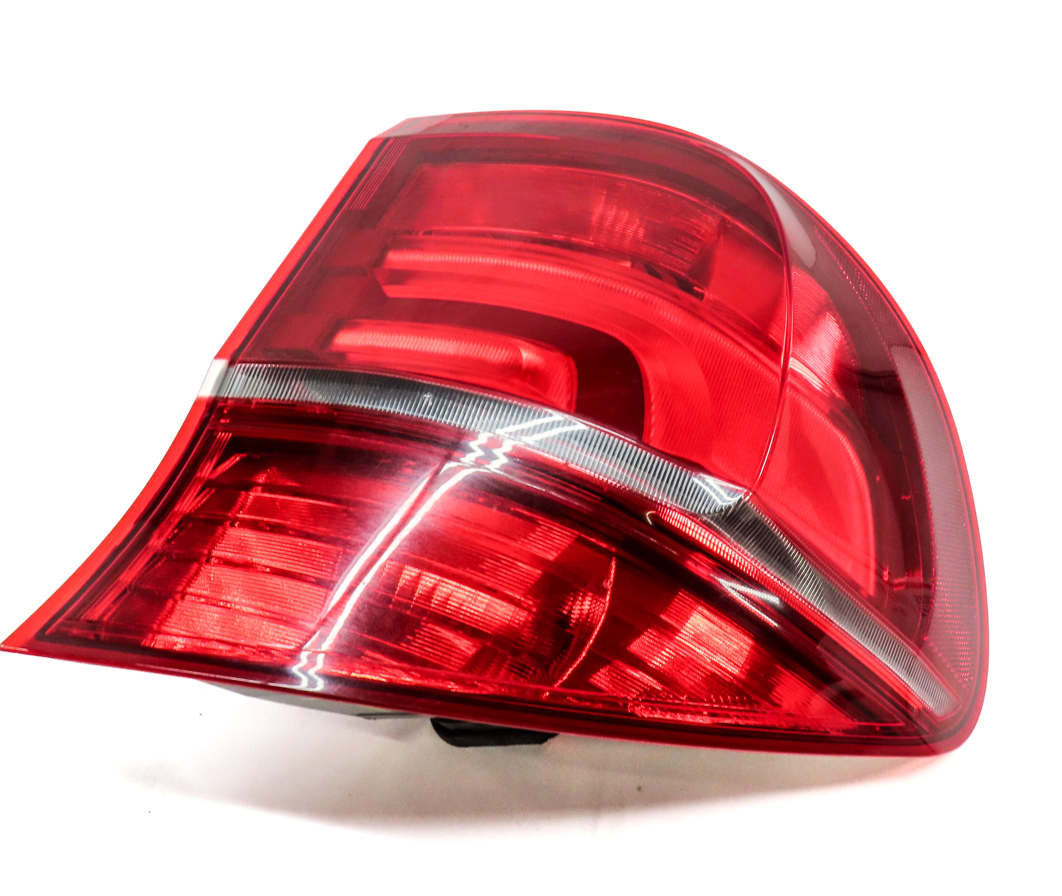 2011-2013 BMW X5 X5M (E70) LEFT DRIVER REAR OUTER TAILLIGHT BRAKE LIGHT LAMP — exact item pictured